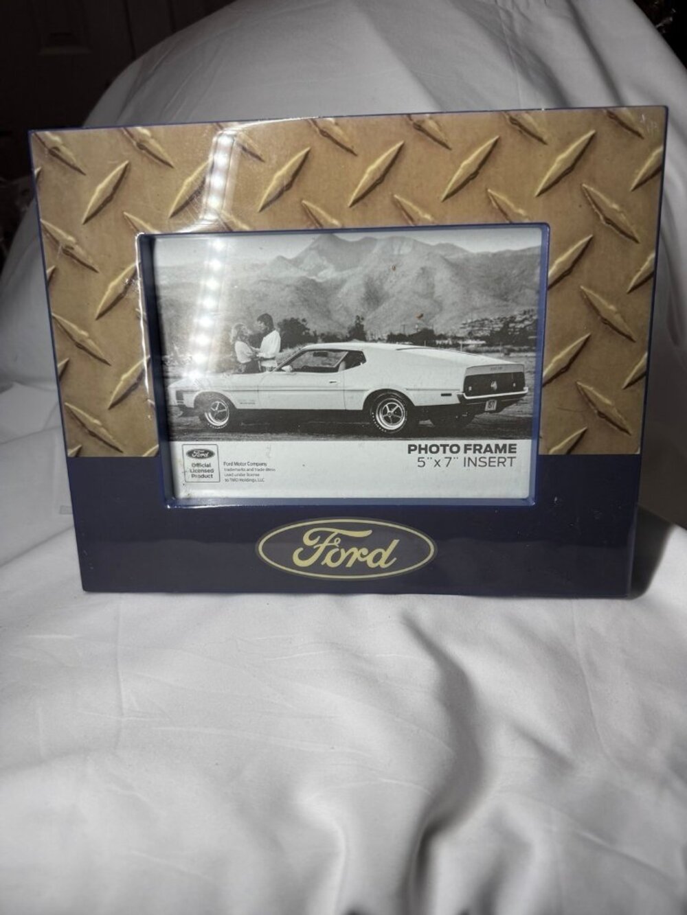 Ford picture frame - Picture 1 of 3